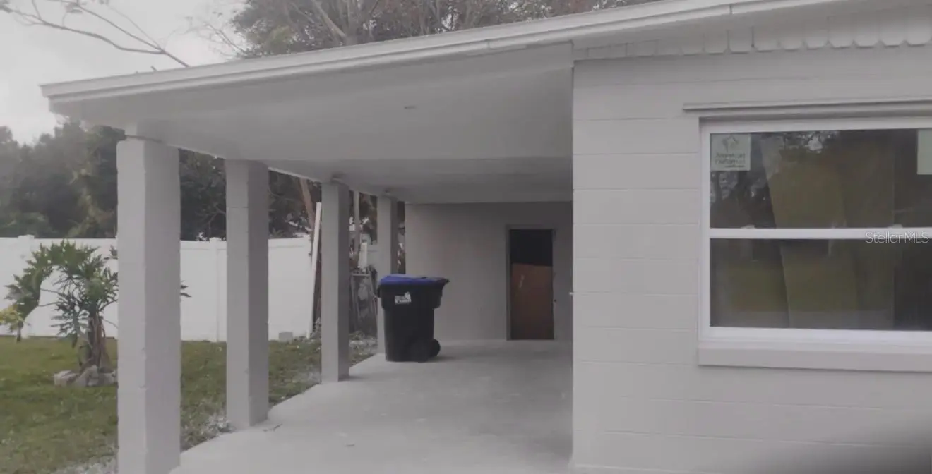 110 Goldwyn Avenue, FL