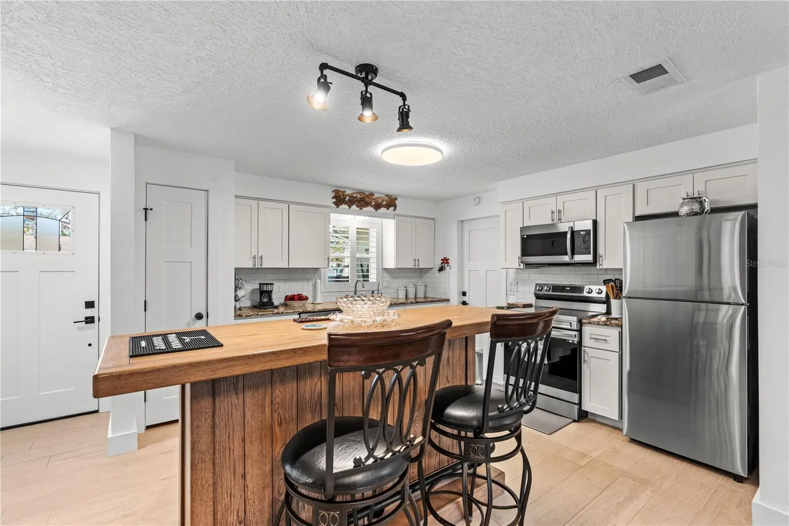 2005 Oriole Lane, FL