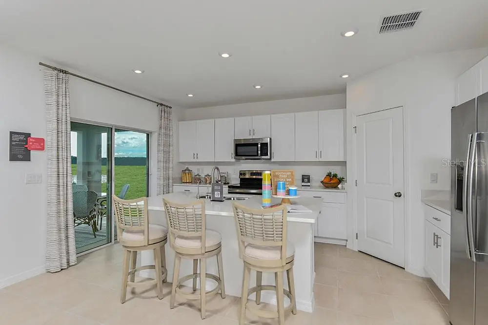 6730 Equinox Lane, FL