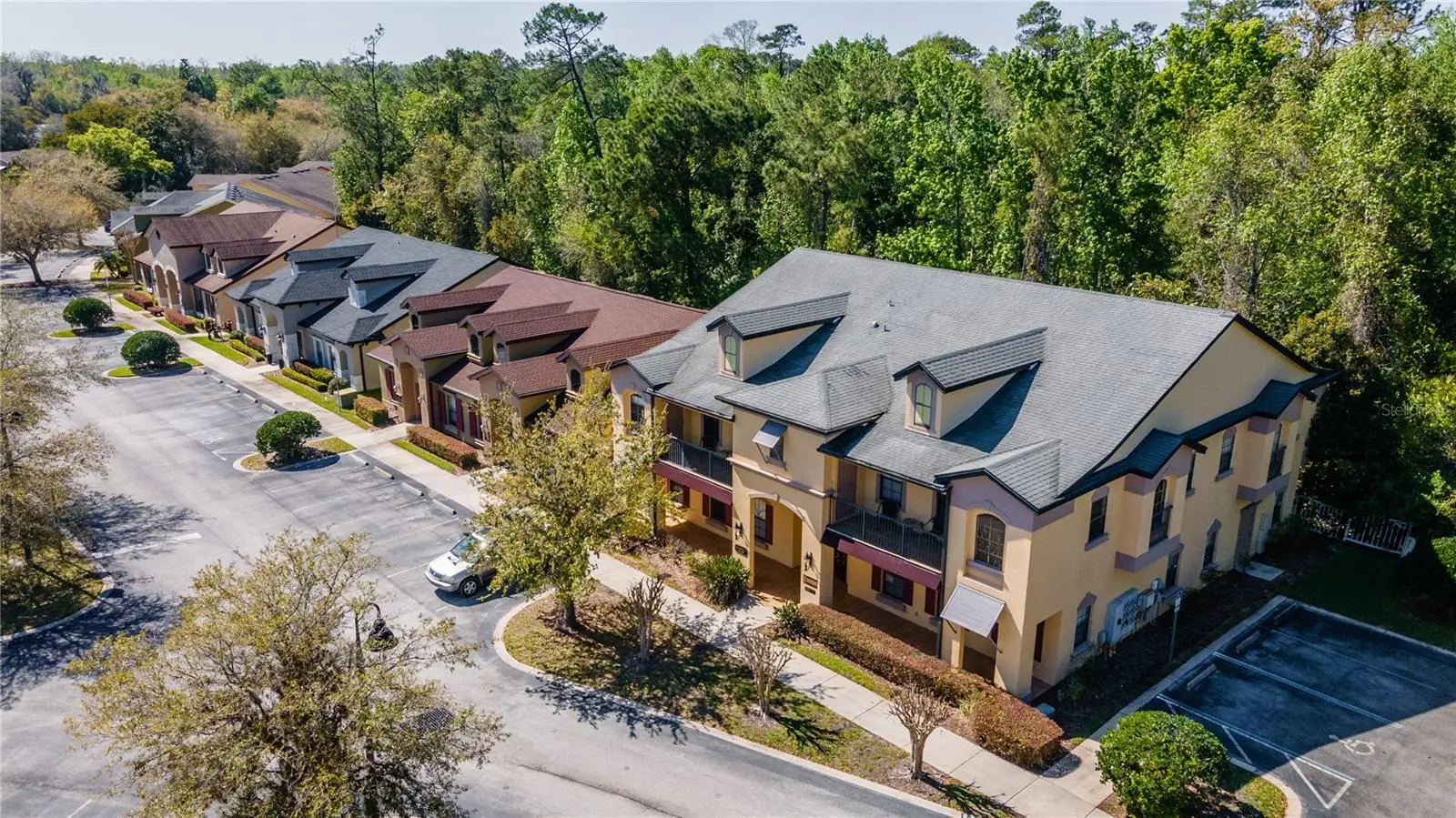 1100 Town Plaza Court, FL