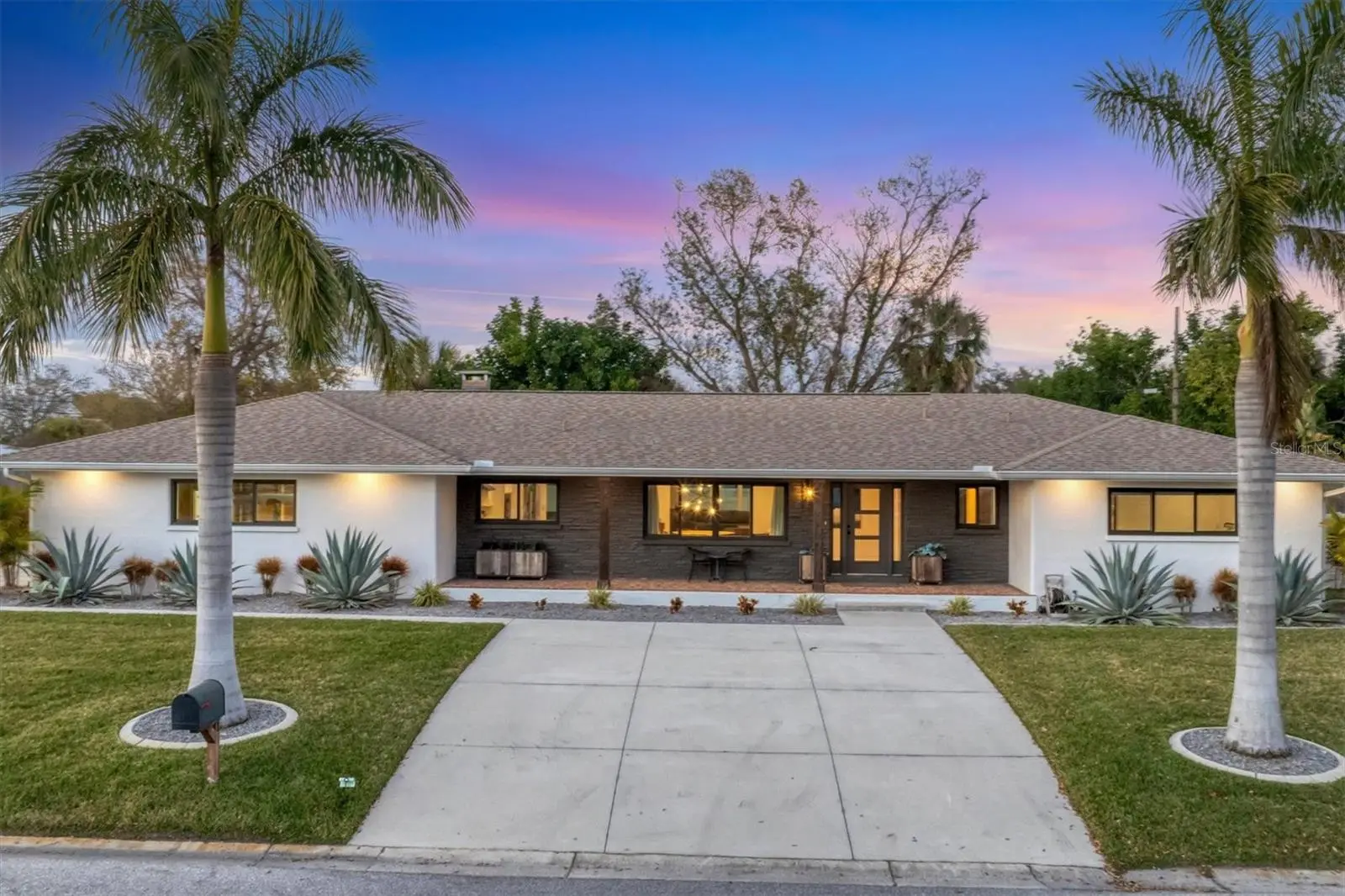 2411 Valencia Drive, FL
