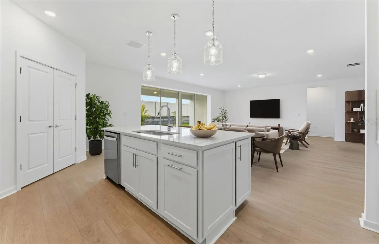 9738 Autumn Ridge Avenue, FL