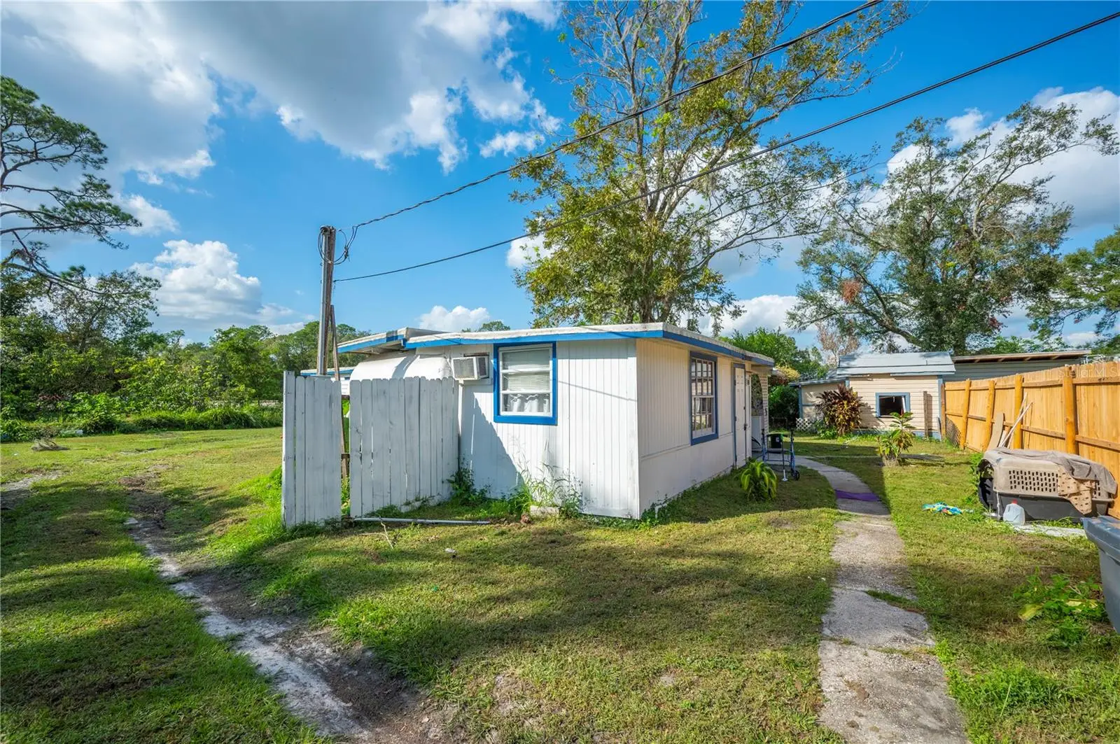 3221 & 3225 Crutchfield Road, FL