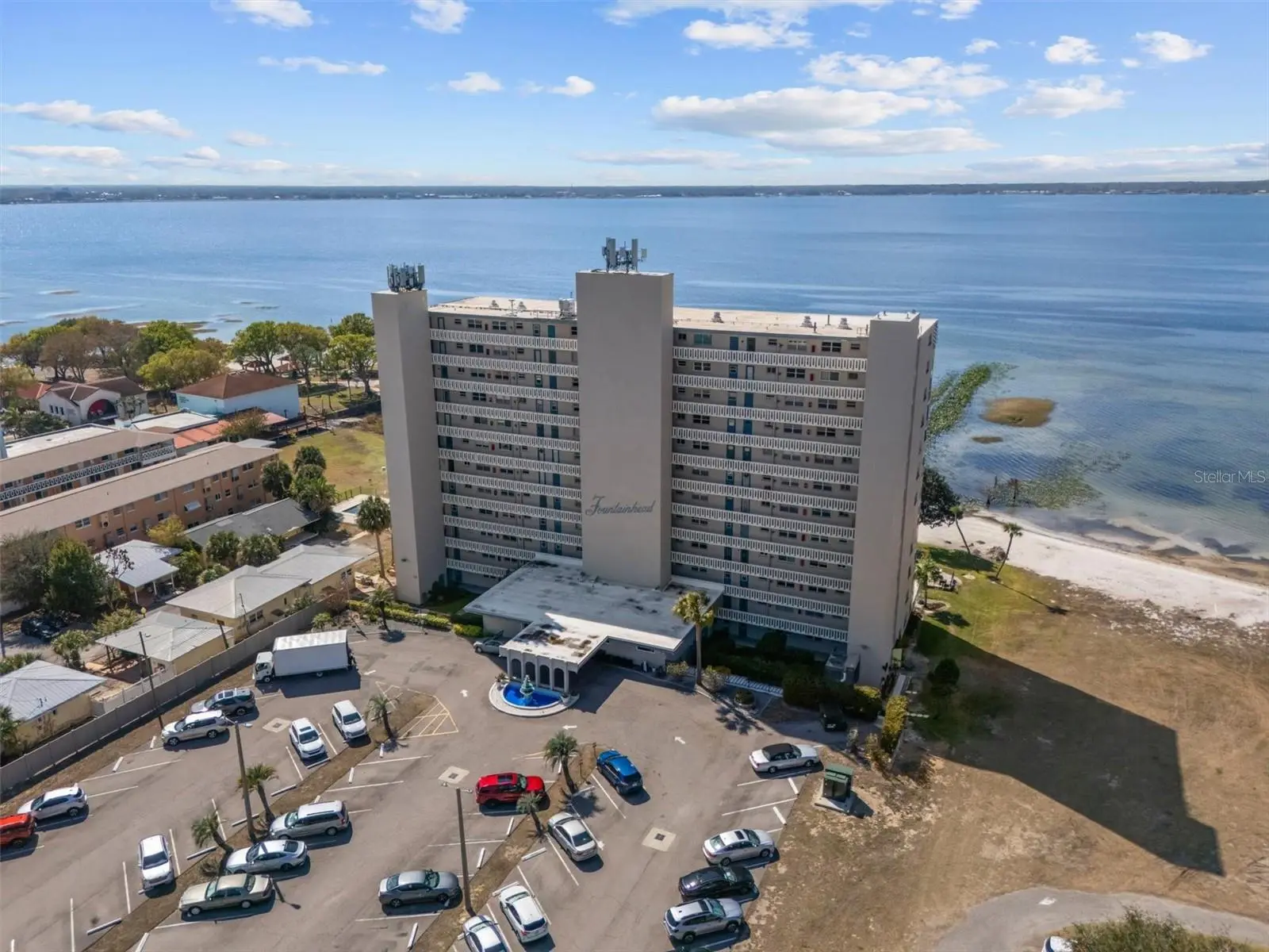 2131 Lakeview Drive, FL