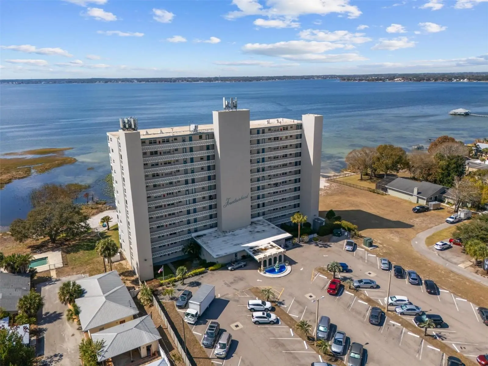 2131 Lakeview Drive, FL
