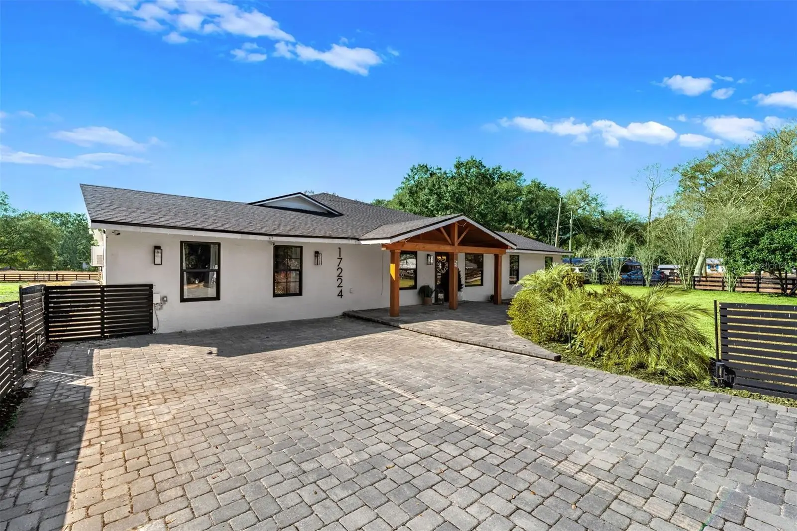 17224 Old Country Lane, FL