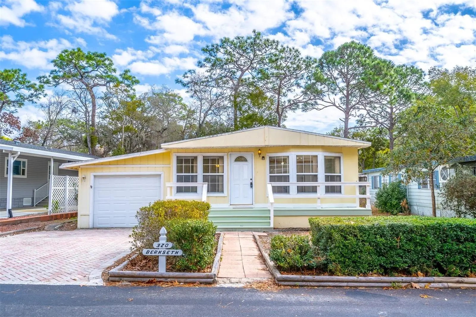 320 Forest Boulevard, FL