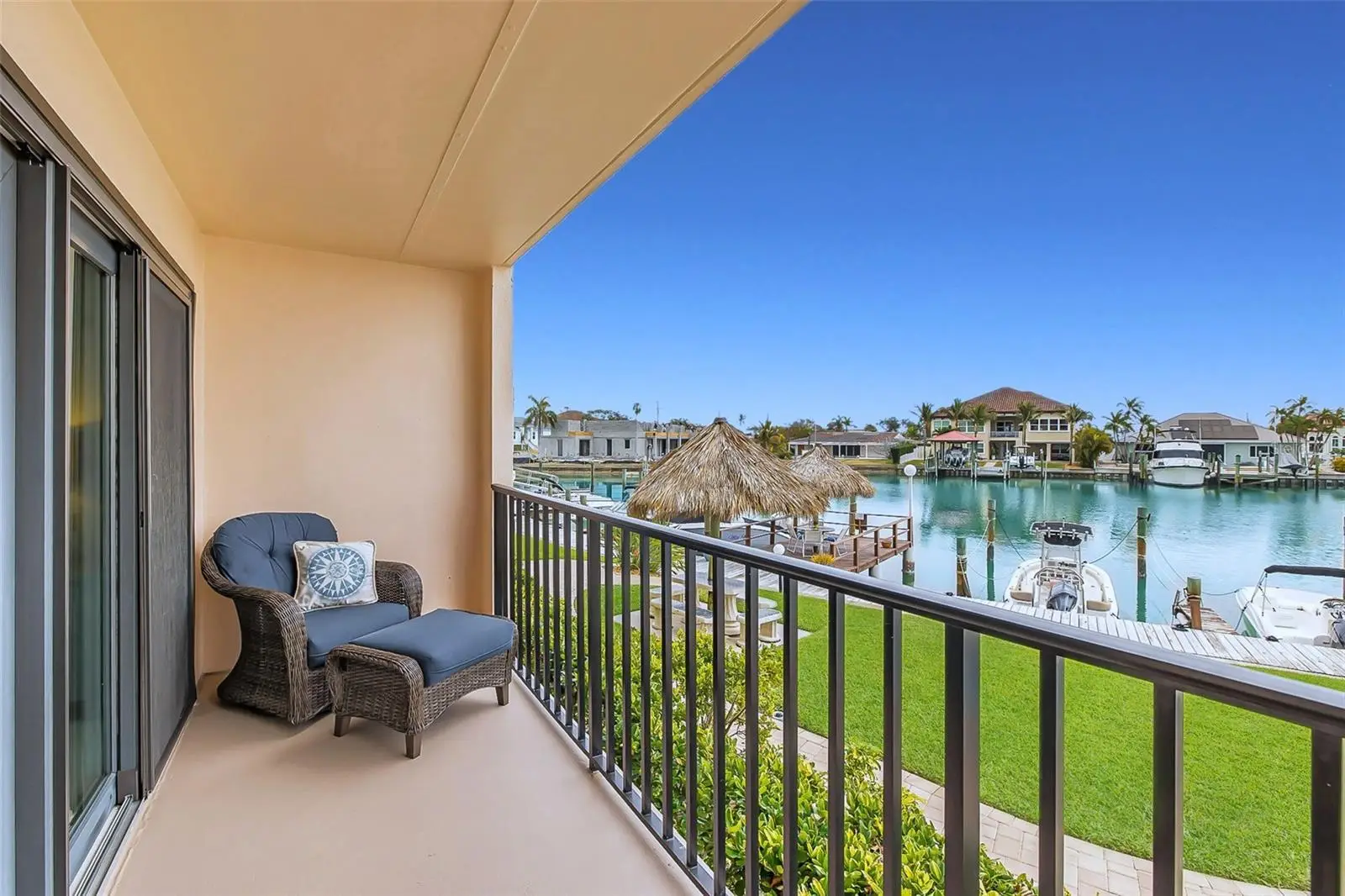 51 Island Way, FL