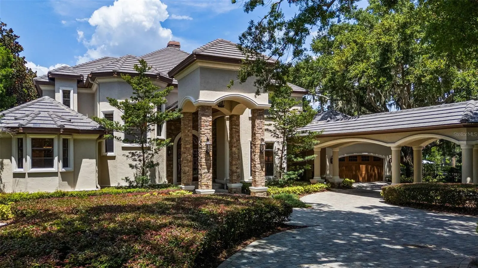 9902 Menander Wood Court, FL