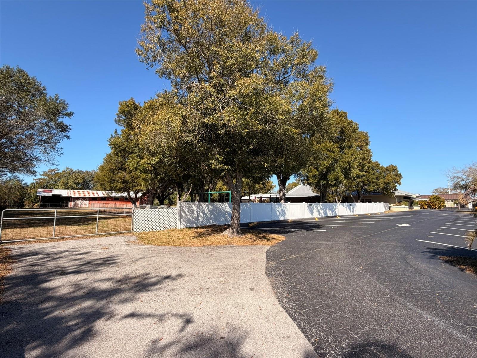 13610 Learning Court, FL