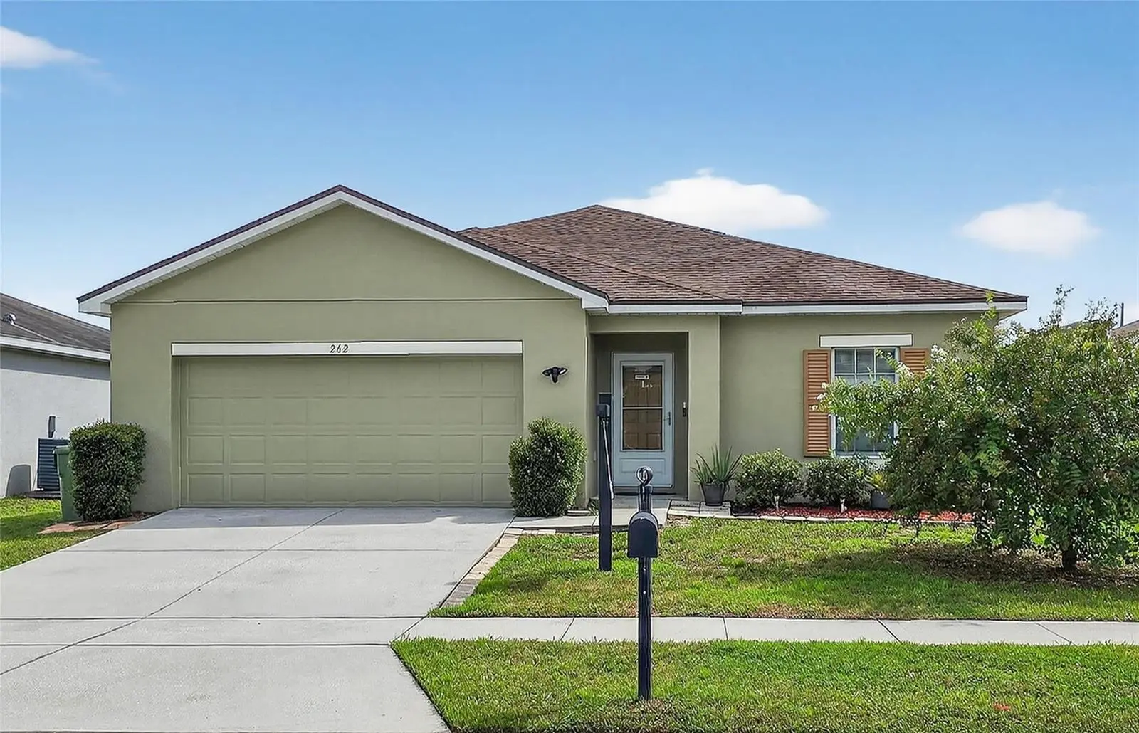 262 Oleander St