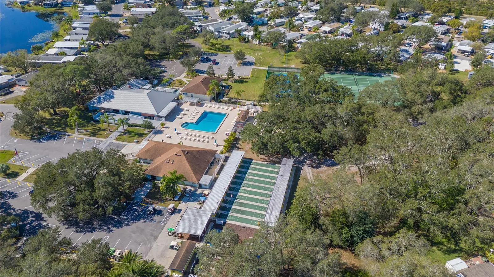 6 Red Quill Circle, FL