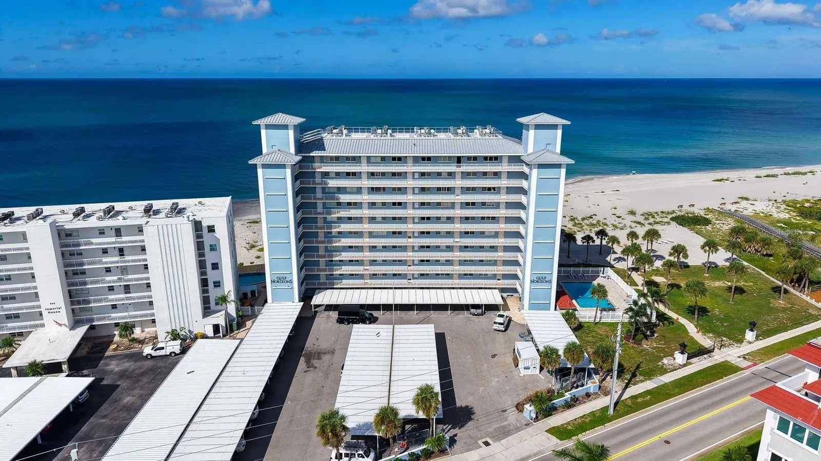 555 The Esplanade, FL