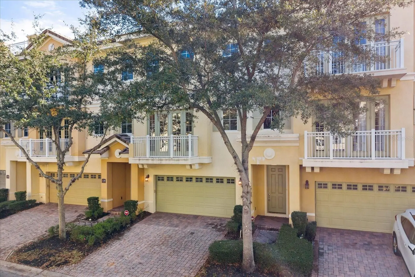 1125 Bolton Place, FL
