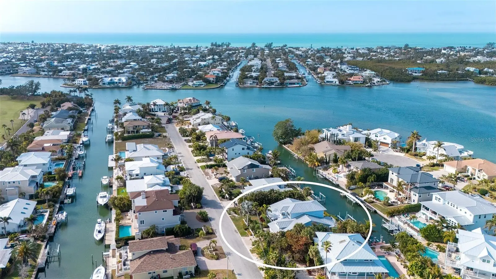 605 Point Drive, FL