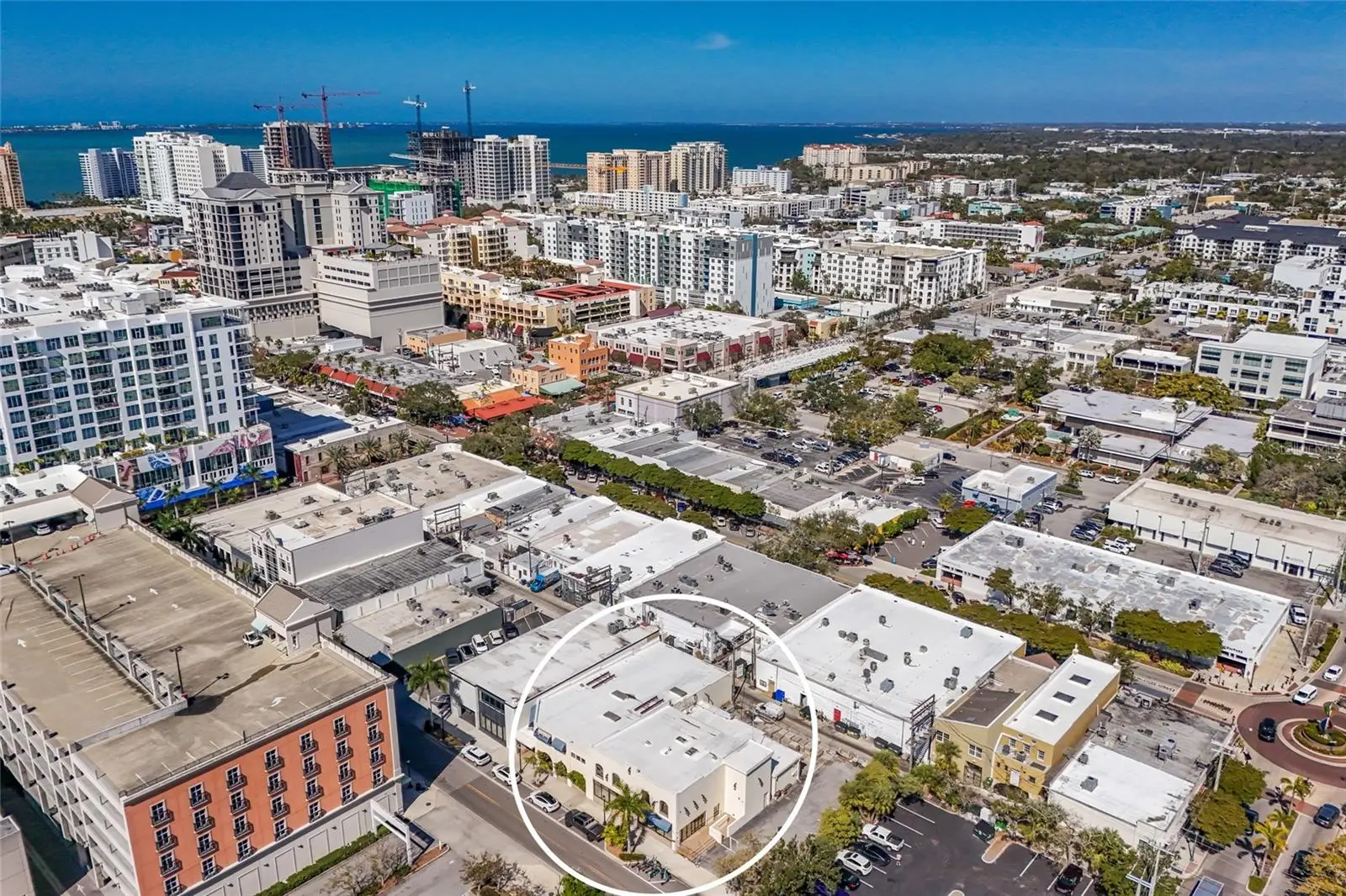 1565 State Street, FL
