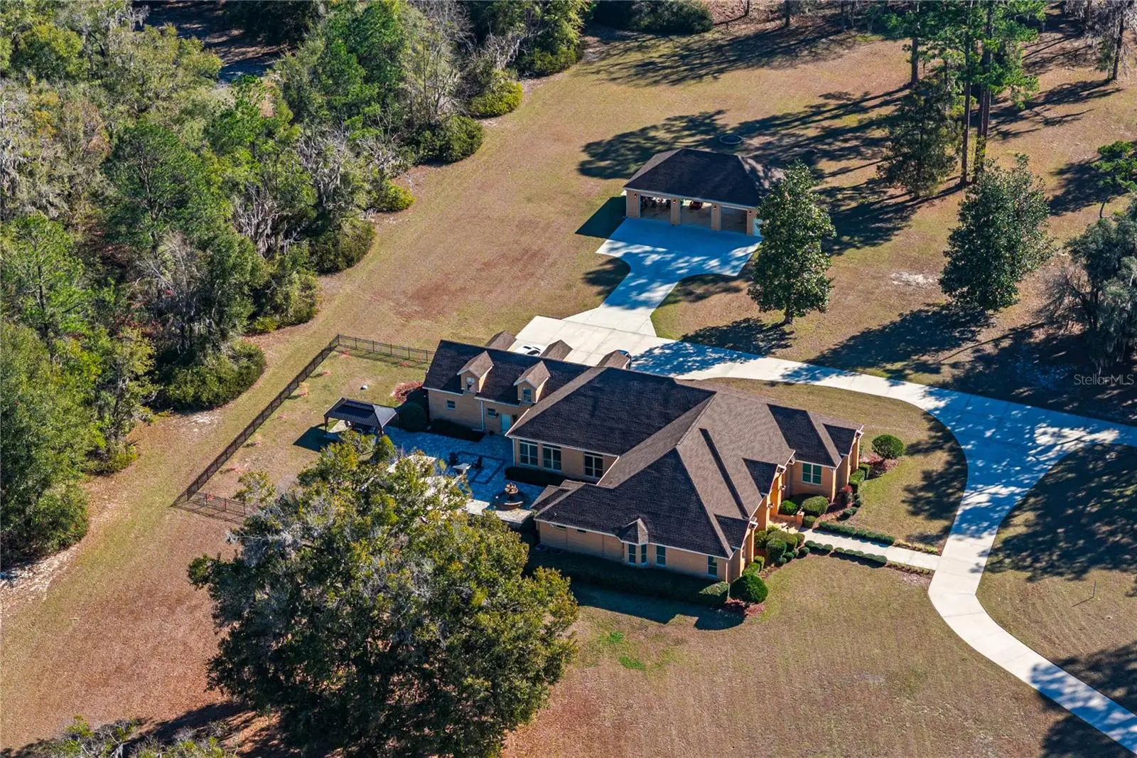 573 Nature Drive, FL