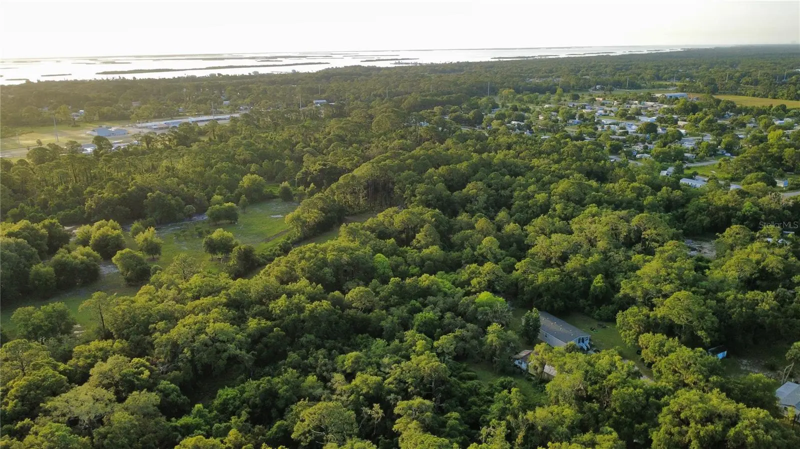 327 Beaverbrook Lane, FL