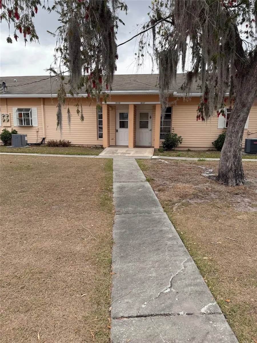 1605 Club Circle, FL