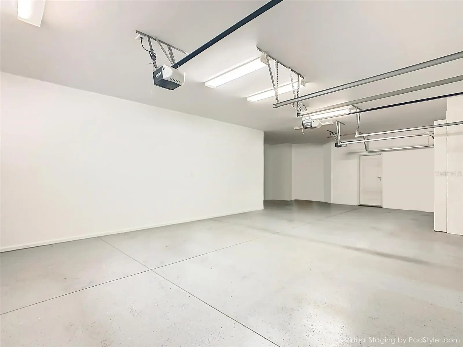 917 Desert Mountain Court, FL