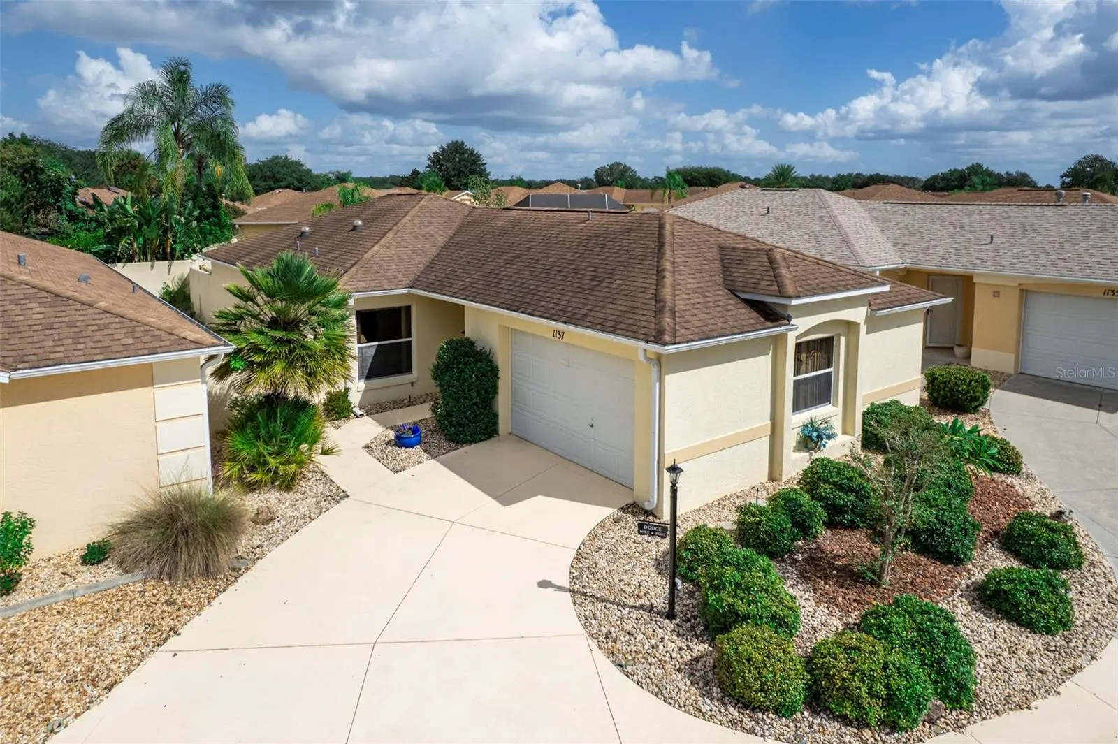 1137 Santa Cruz Drive, FL