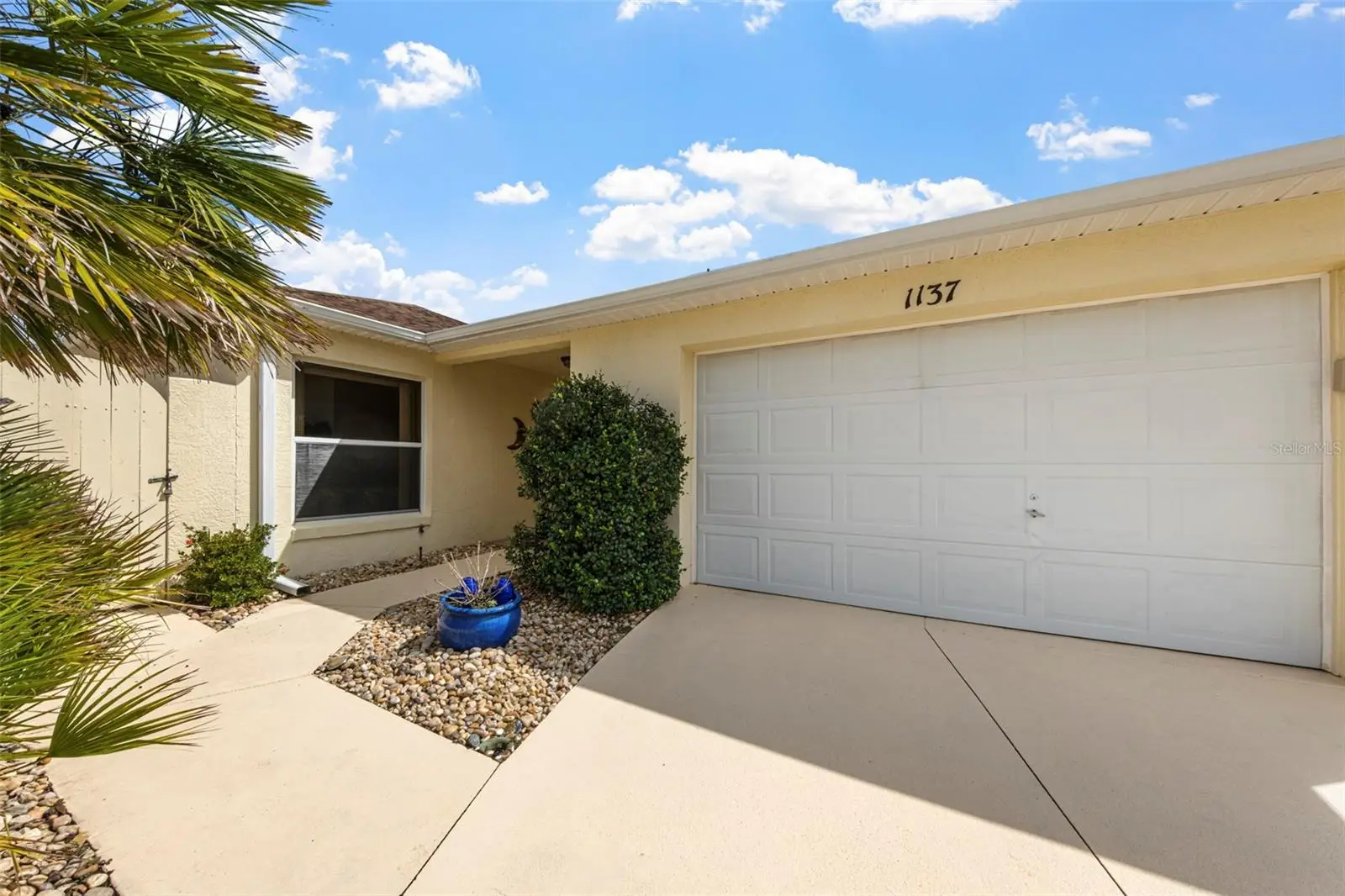 1137 Santa Cruz Drive, FL