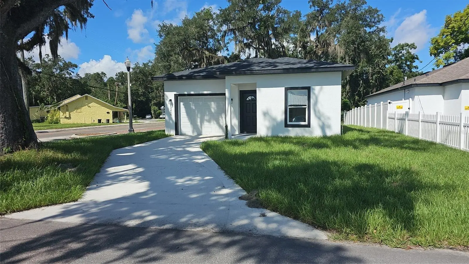 1216 Pomegranite Avenue, FL