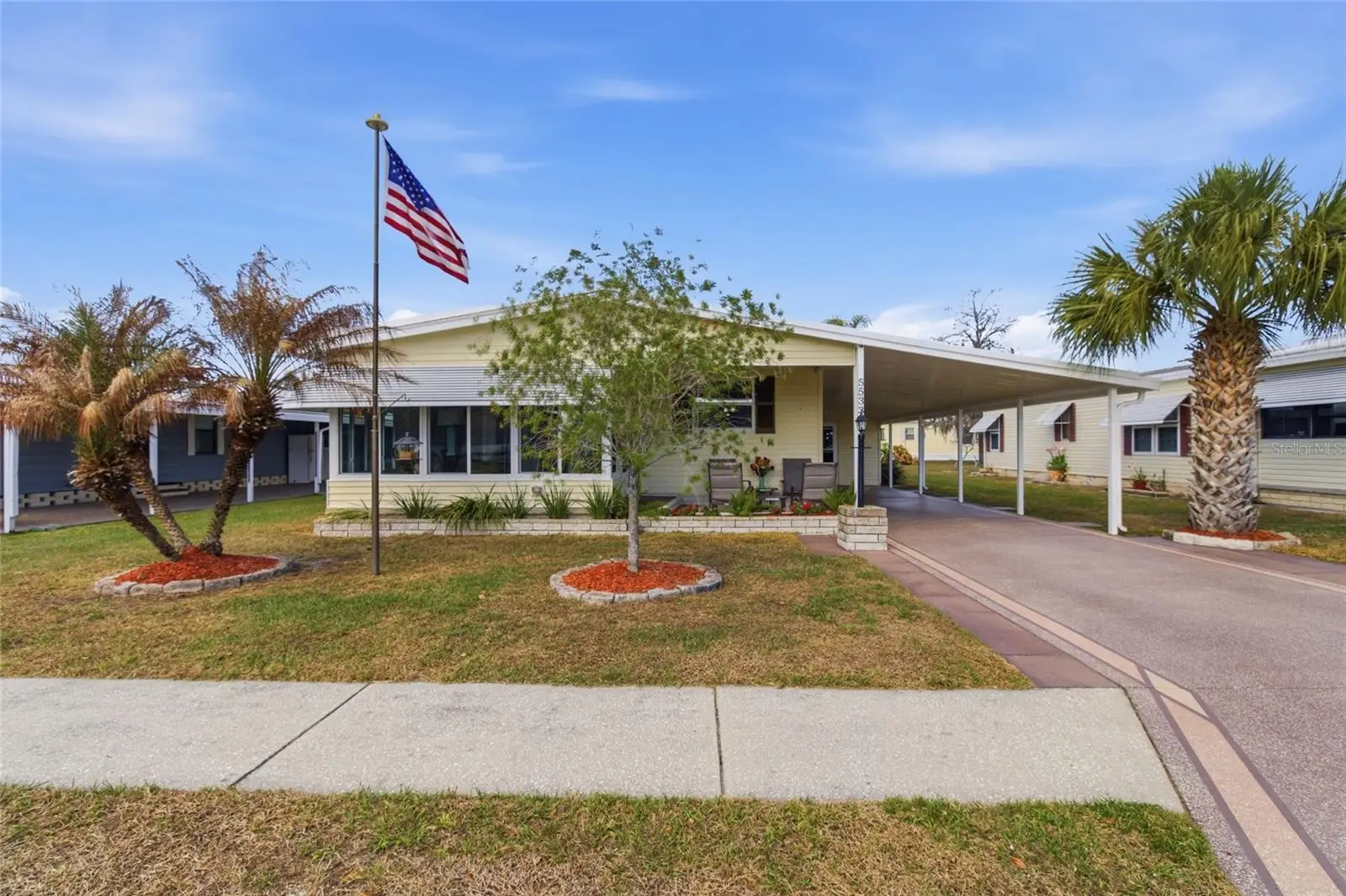 5533 Regal Way, FL