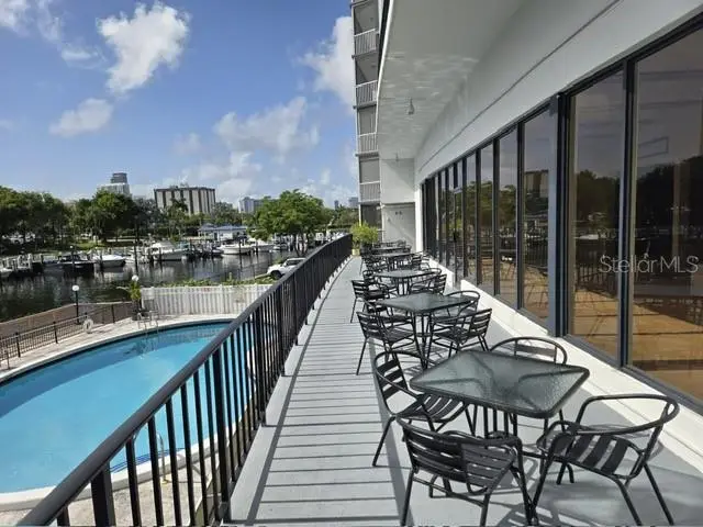 300 Diplomat Parkway, FL