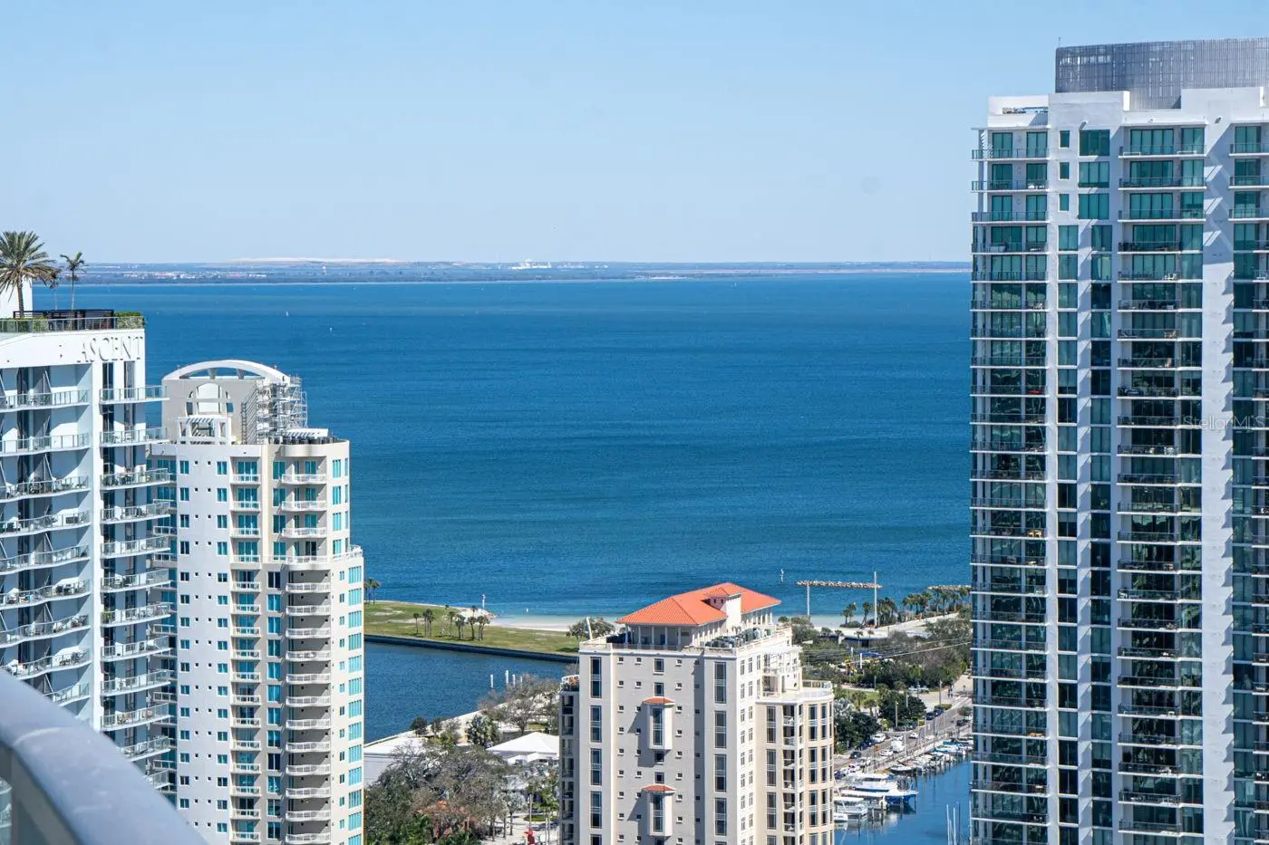 400 Central Avenue, FL