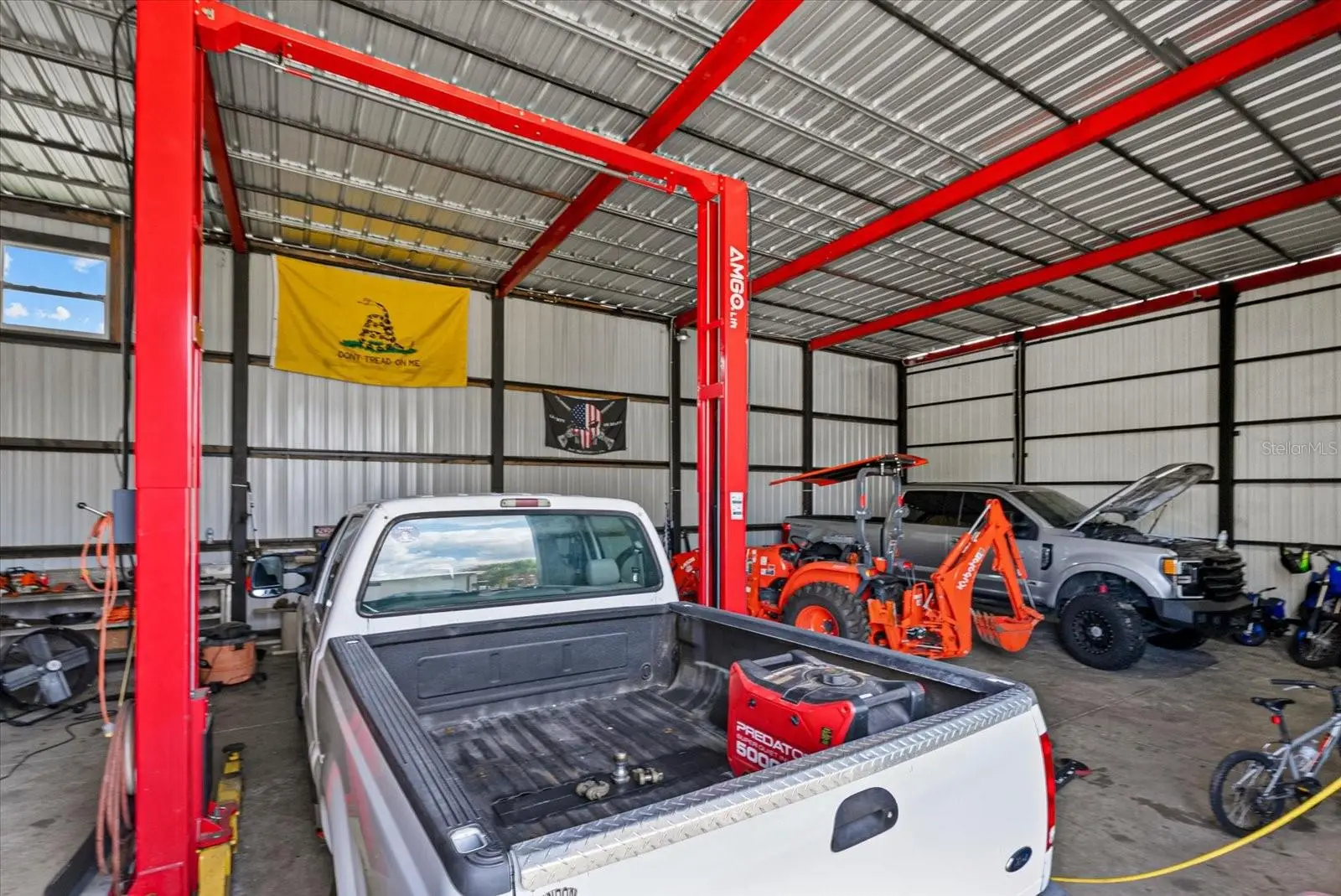 8360 Easy Street, FL