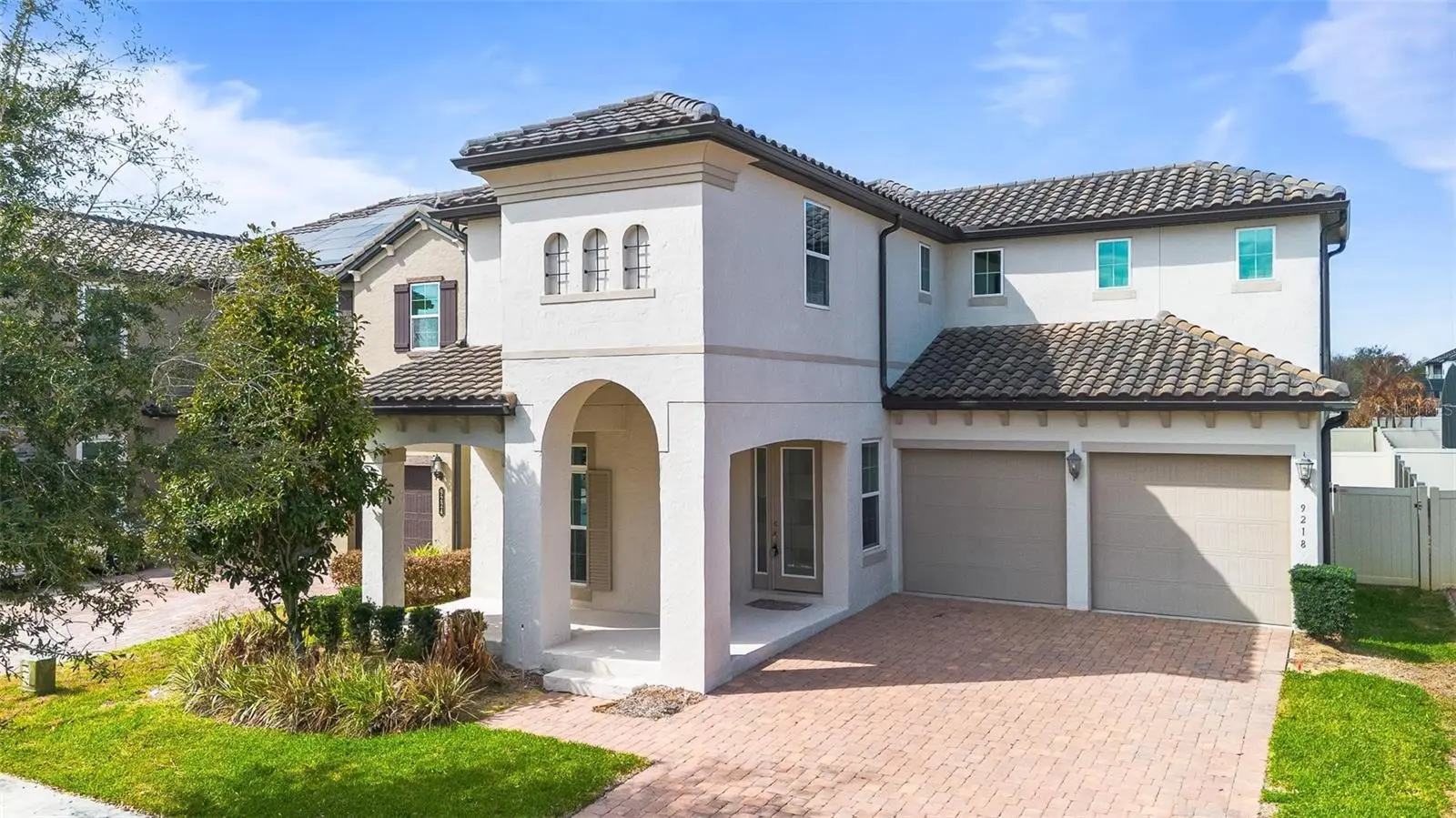 9218 Holliston Creek Place, FL