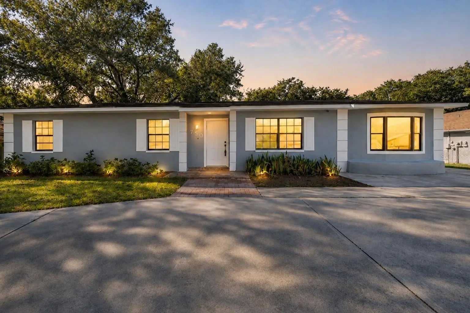 720 Swiss Drive, FL