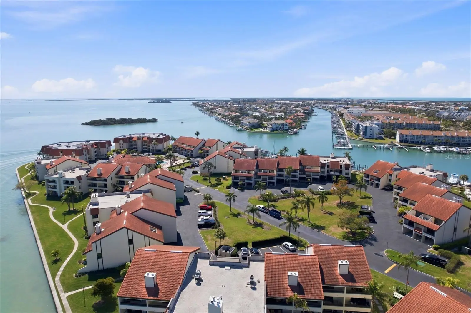 128 1st Street E., FL