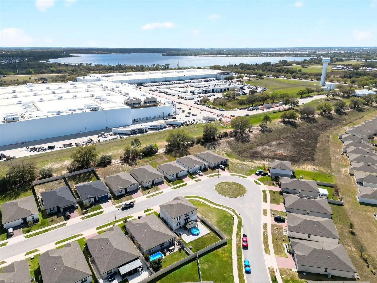 953 Cambridge Drive, FL