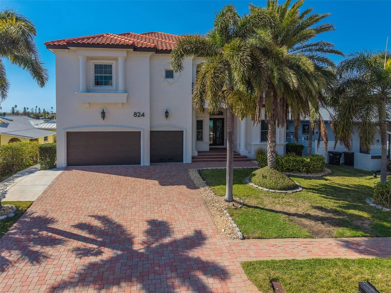 824 Island Way, FL
