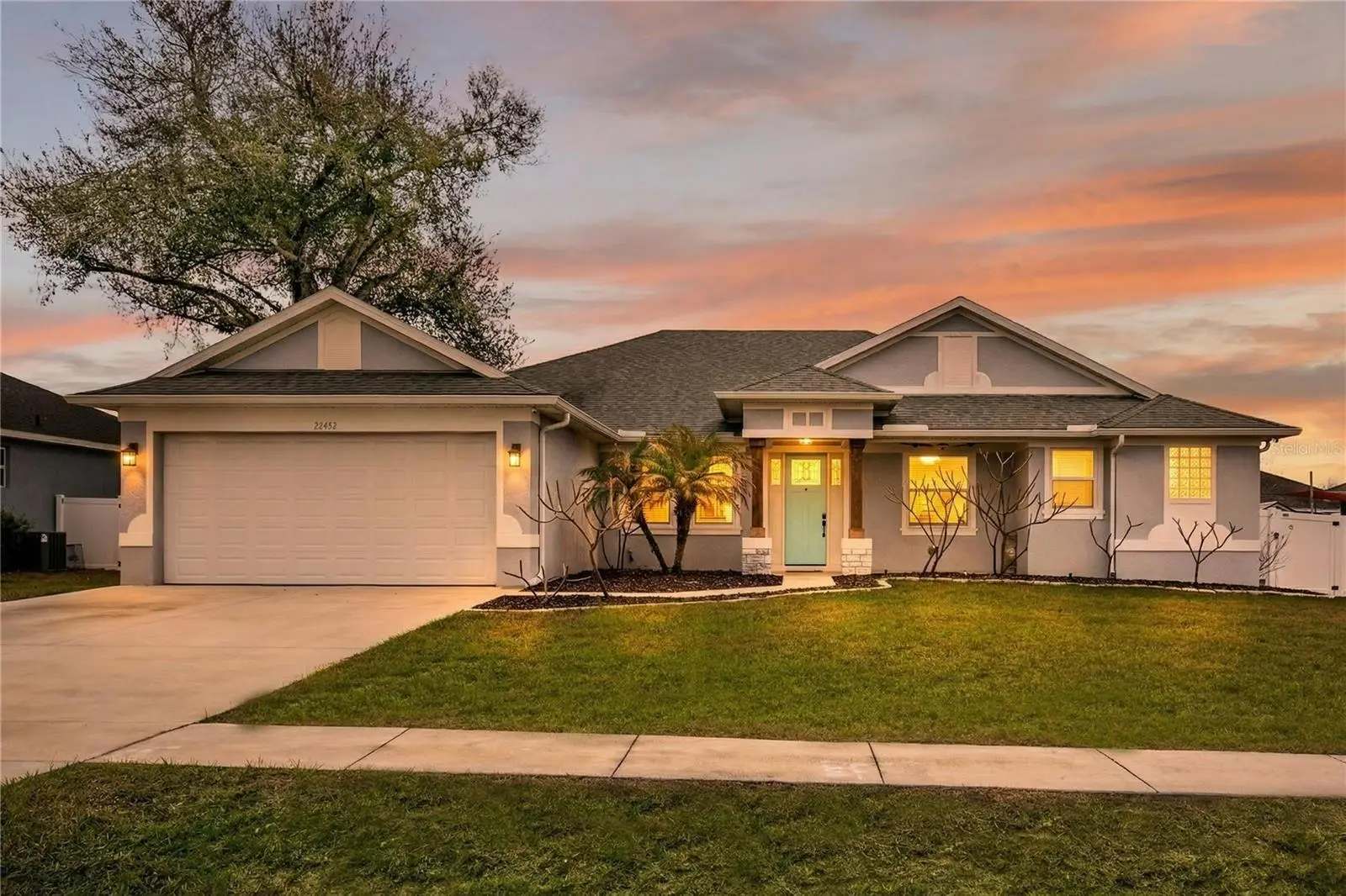36452 Grand Island Oaks Circle, FL