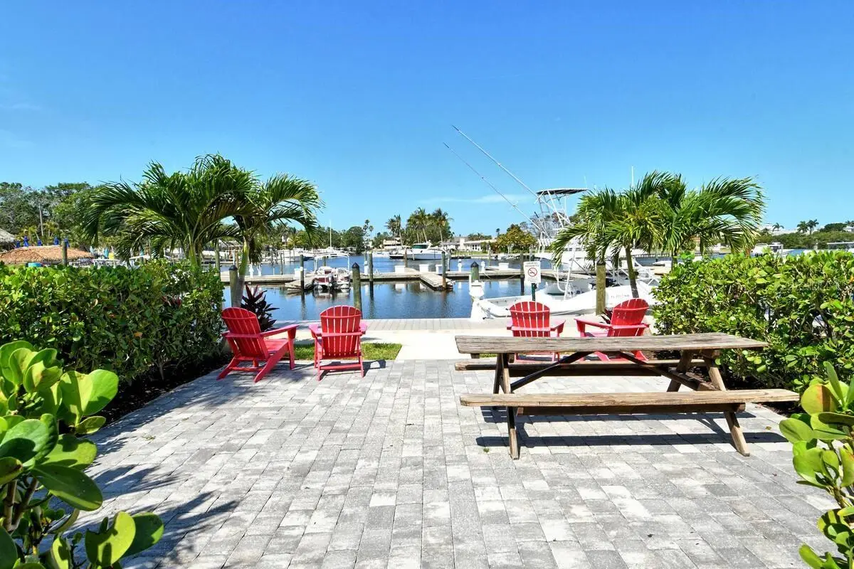 7150 Tamiami Trail, FL