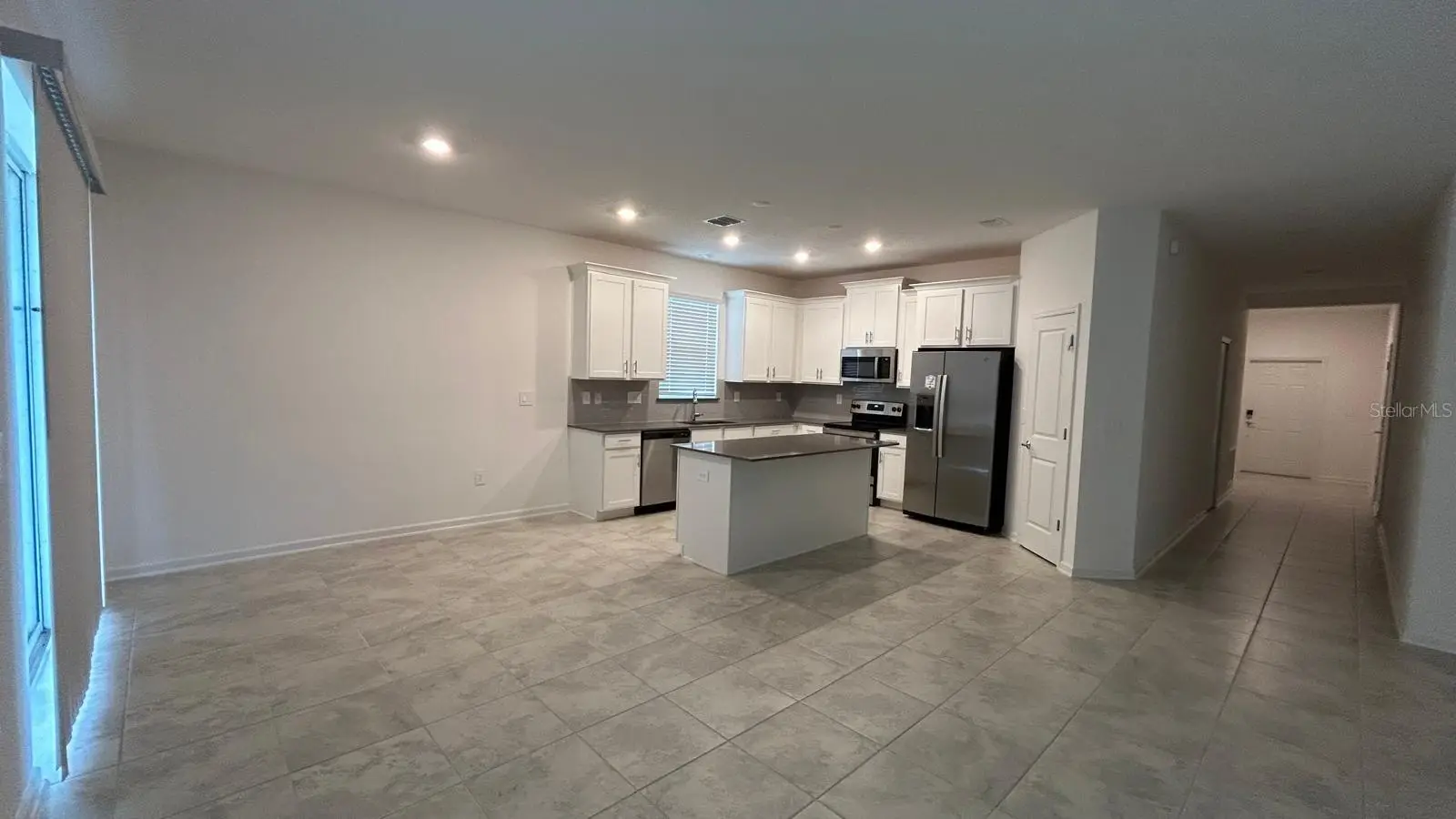 913 Laurel View Way, FL