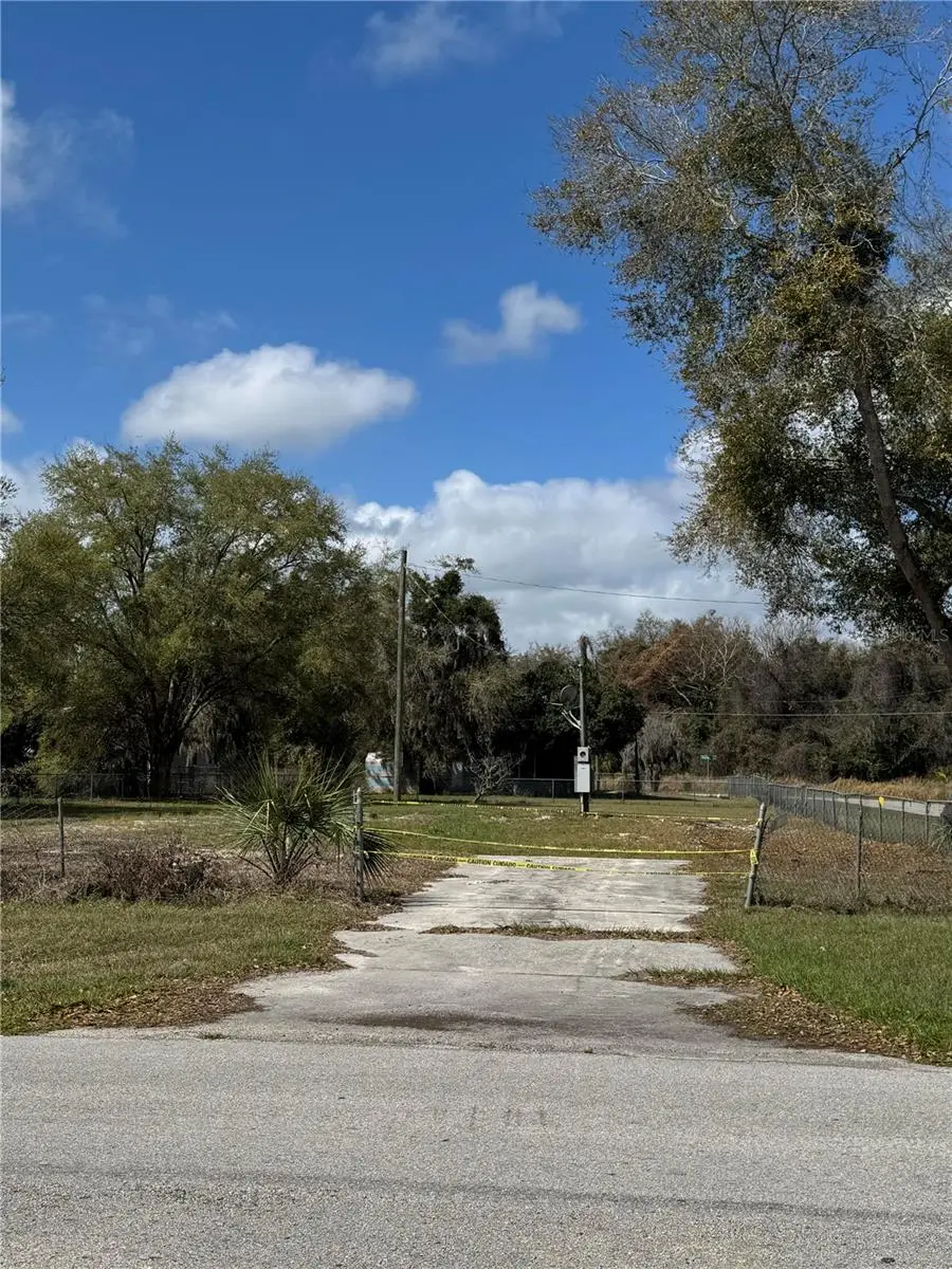 1700 Orange Lane, FL