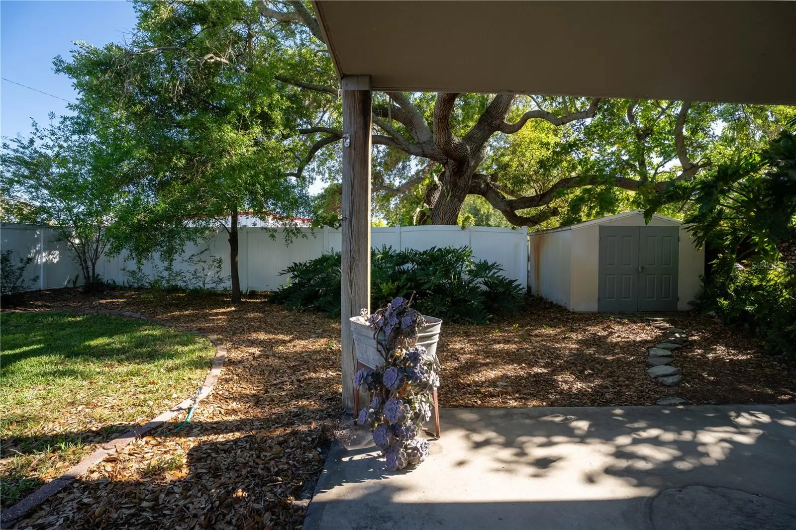 2567 Central Avenue, FL