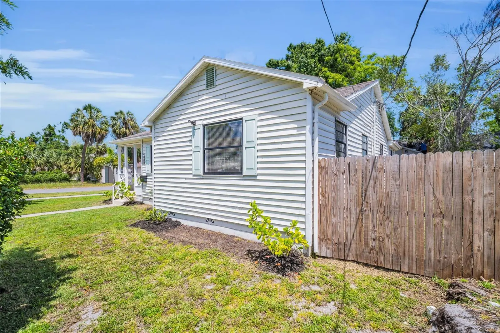 4000 Grove Street, FL