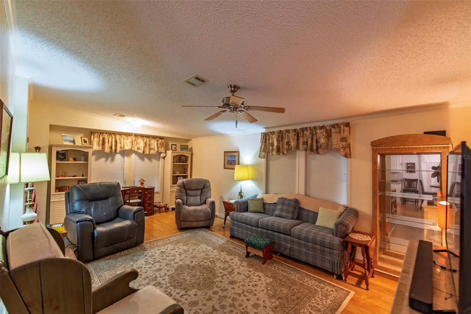 3 Rotterdam Drive, FL