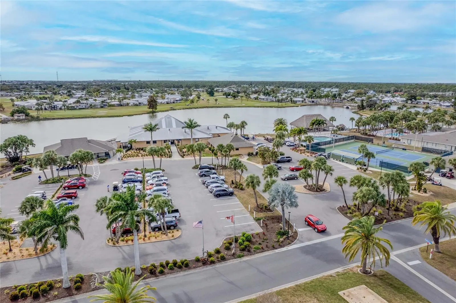 2100 Kings Highway, FL