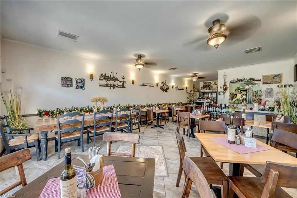 2414 Tamiami Trail, FL