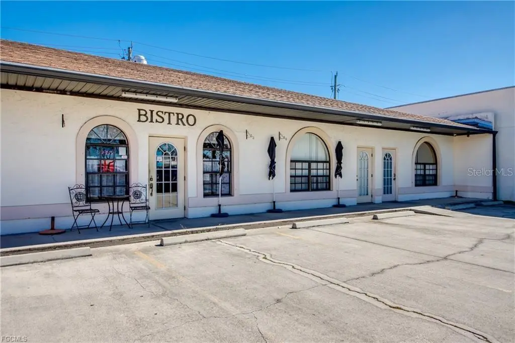2414 Tamiami Trail, FL