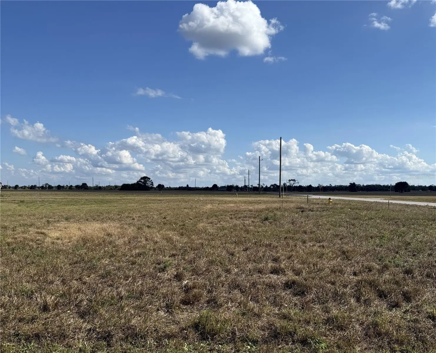 8 Laurel Court, FL