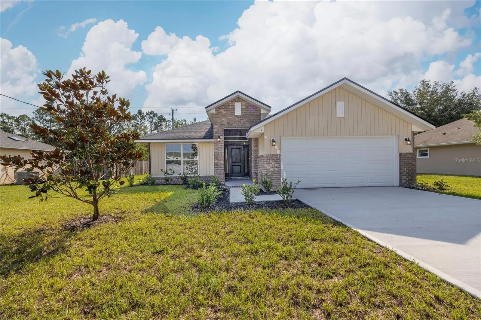 7 Zircon Court, FL