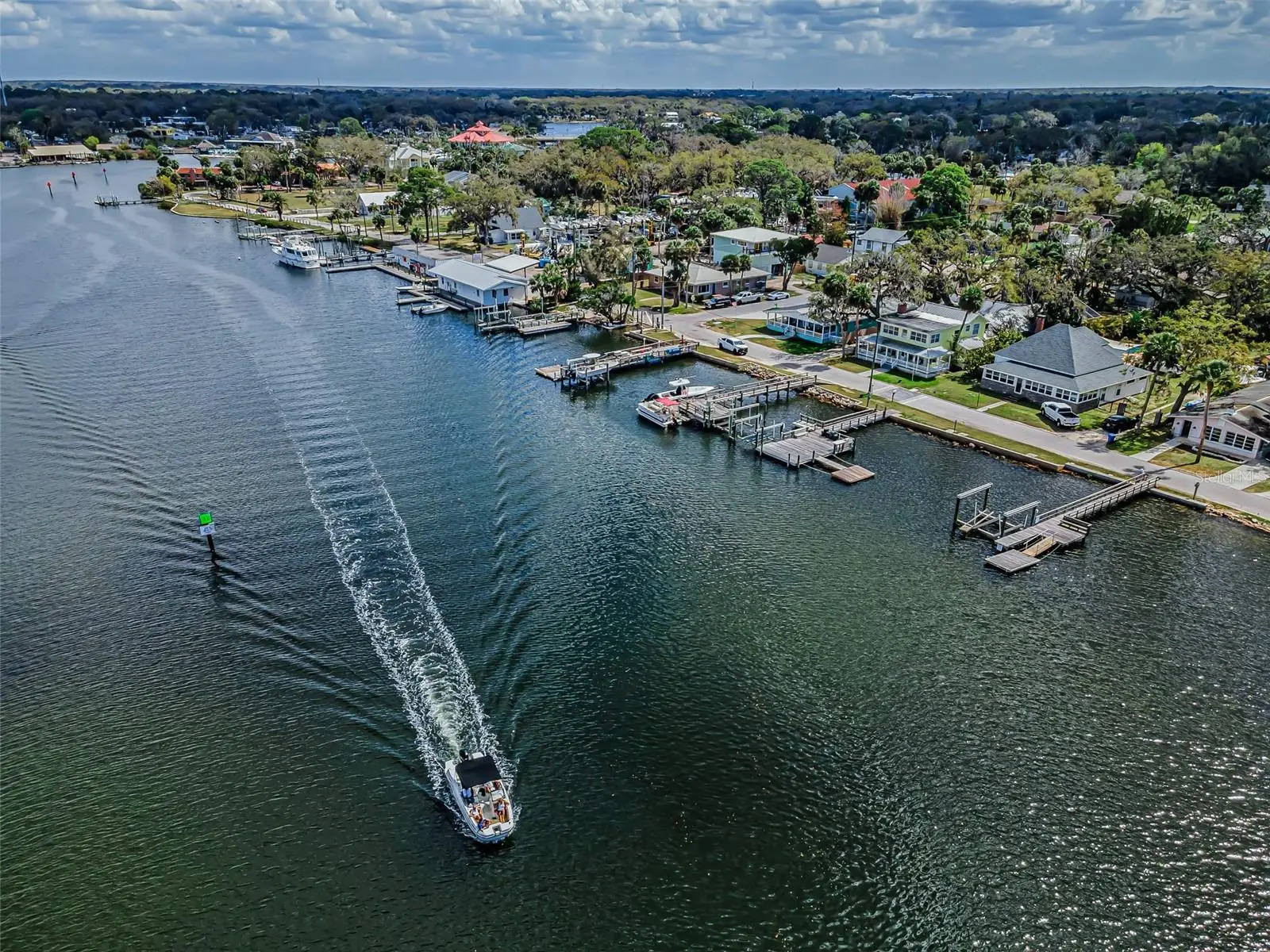 5038 Sunset Boulevard, FL