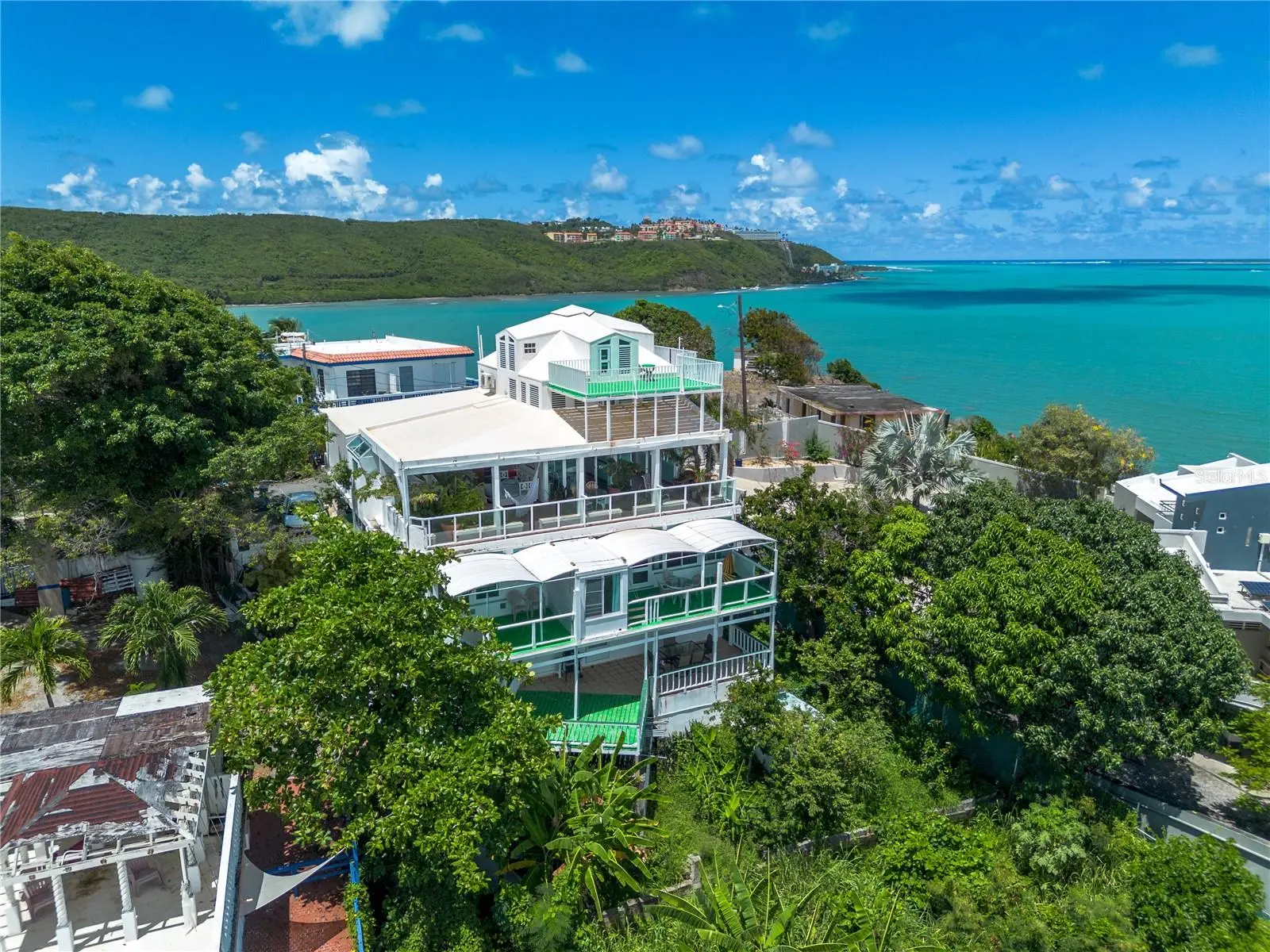 111 Fidencio De Jesus, PR
